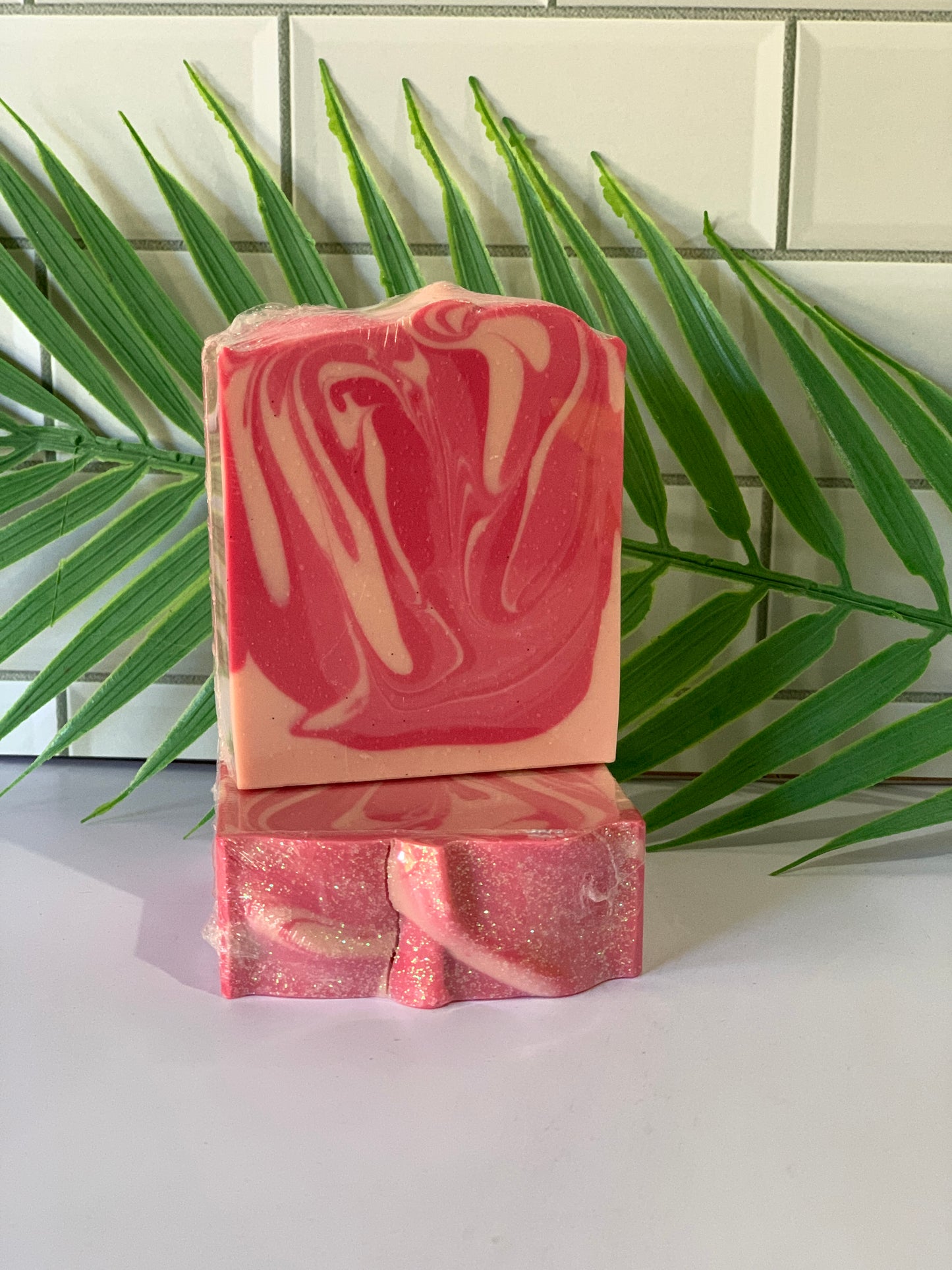 Champagne & Strawberries goats milk soap